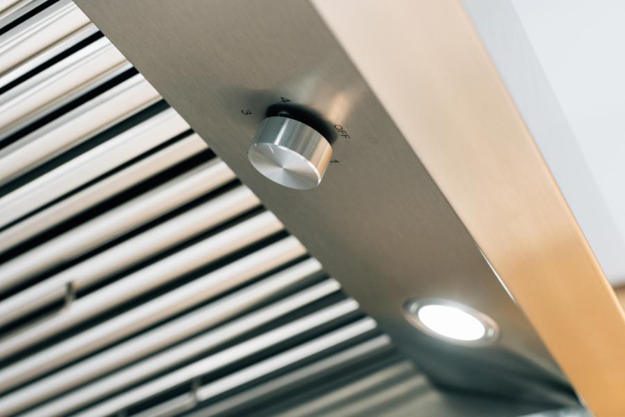 Summerset Grills 60" Outdoor Rated Vent Hood w/ 2,000 CFM Motor & Mounting Bracket