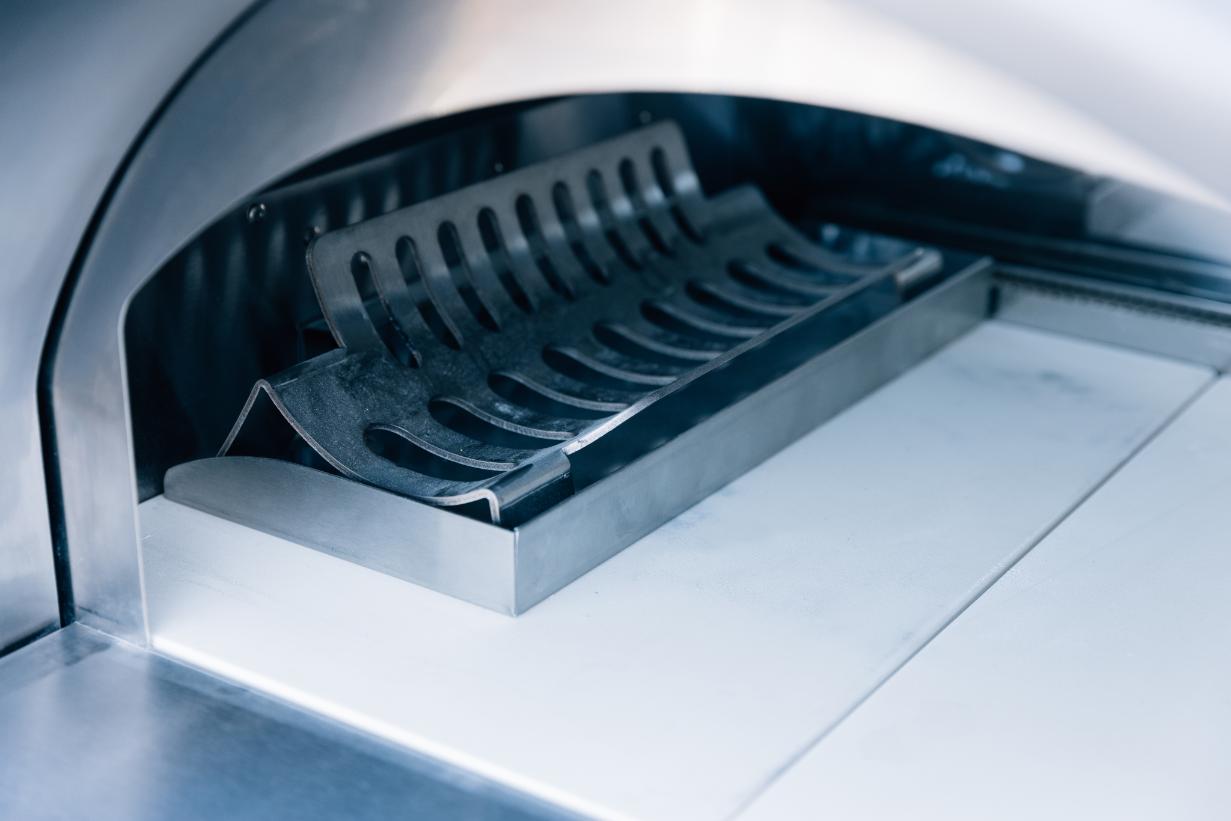 Summerset Grills Hybrid Pizza Oven - Natural Gas