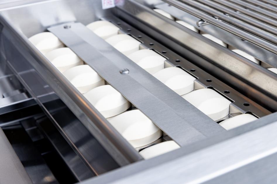 Summerset Grills 40" Sizzler PRO Grill - Natural Gas